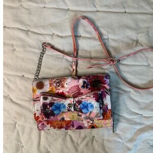 Betsey Johnson Crossbody Pink Patent Floral Bow Bag Clutch Purse Chain Bright